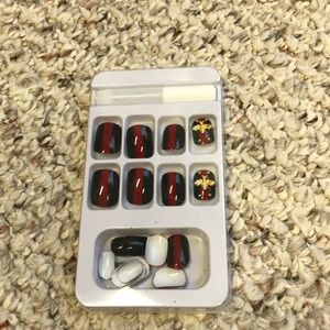 Press-on Designer Manicure